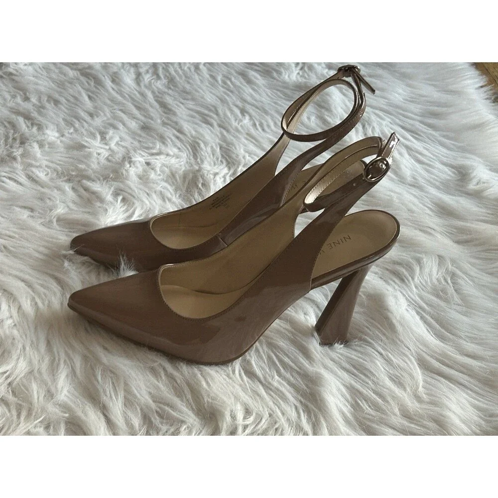 Nine West Women's Size 8.5 Nude Patent Leather Teapot Heels Shoes NWOB CAREER
